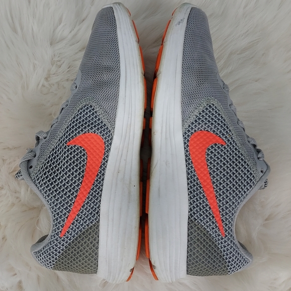 Nike Revolution 3 running shoes, women's size 7.5, grey - Picture 7 of 9